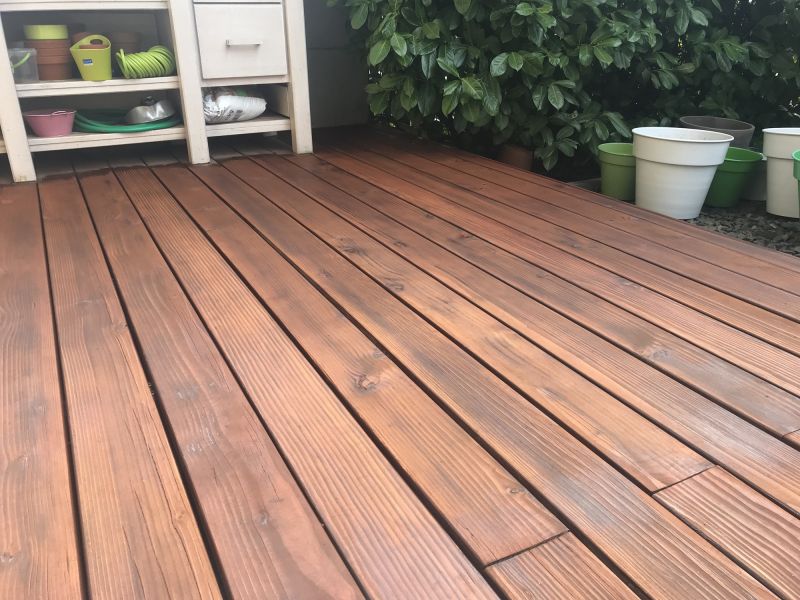 Wood Deck Refinishing Services