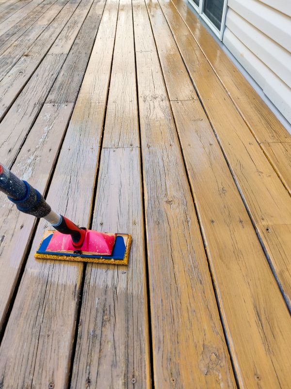 Wood Deck Refinishing Services